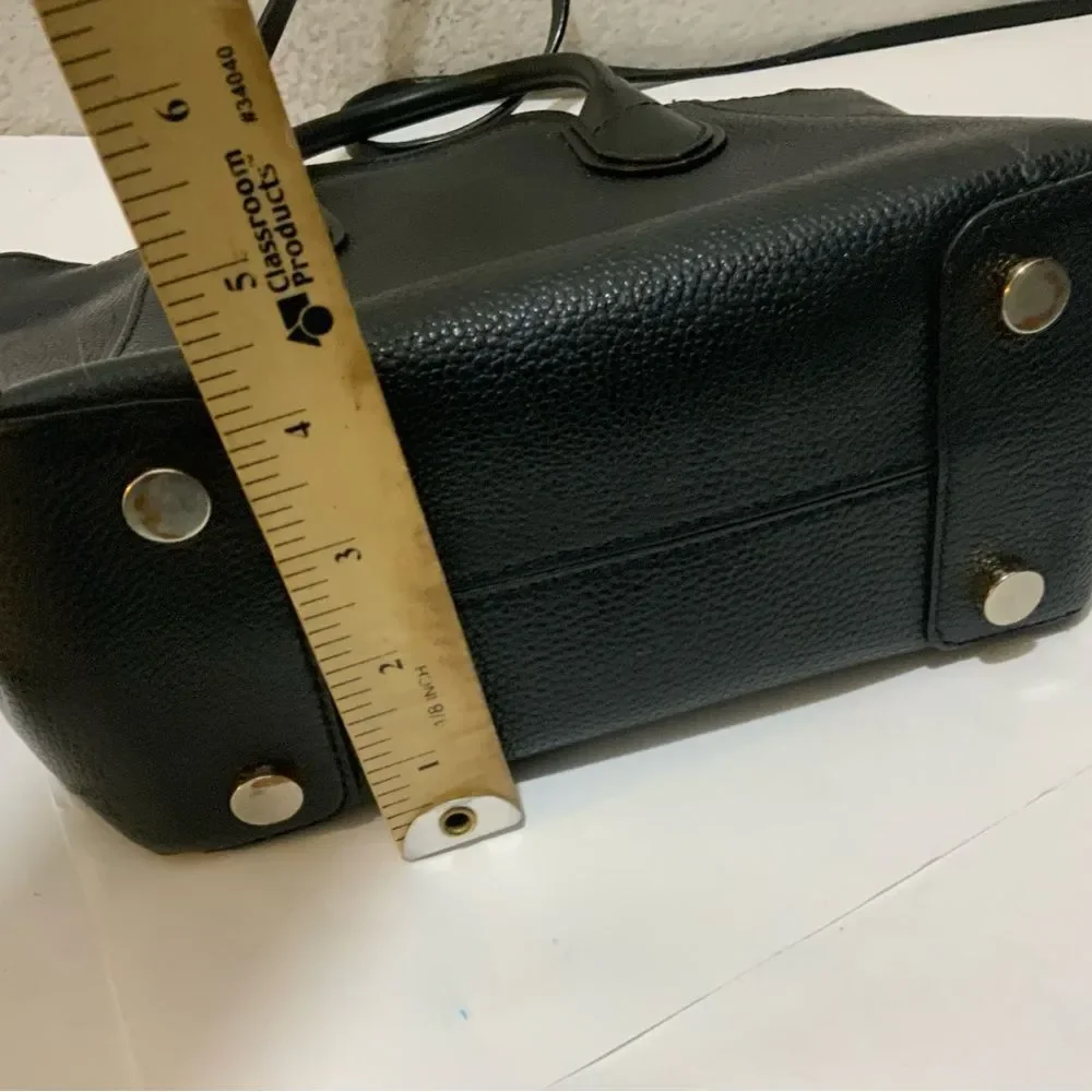 michael kors Mae Medium Pebbled Leather Messenger Bag